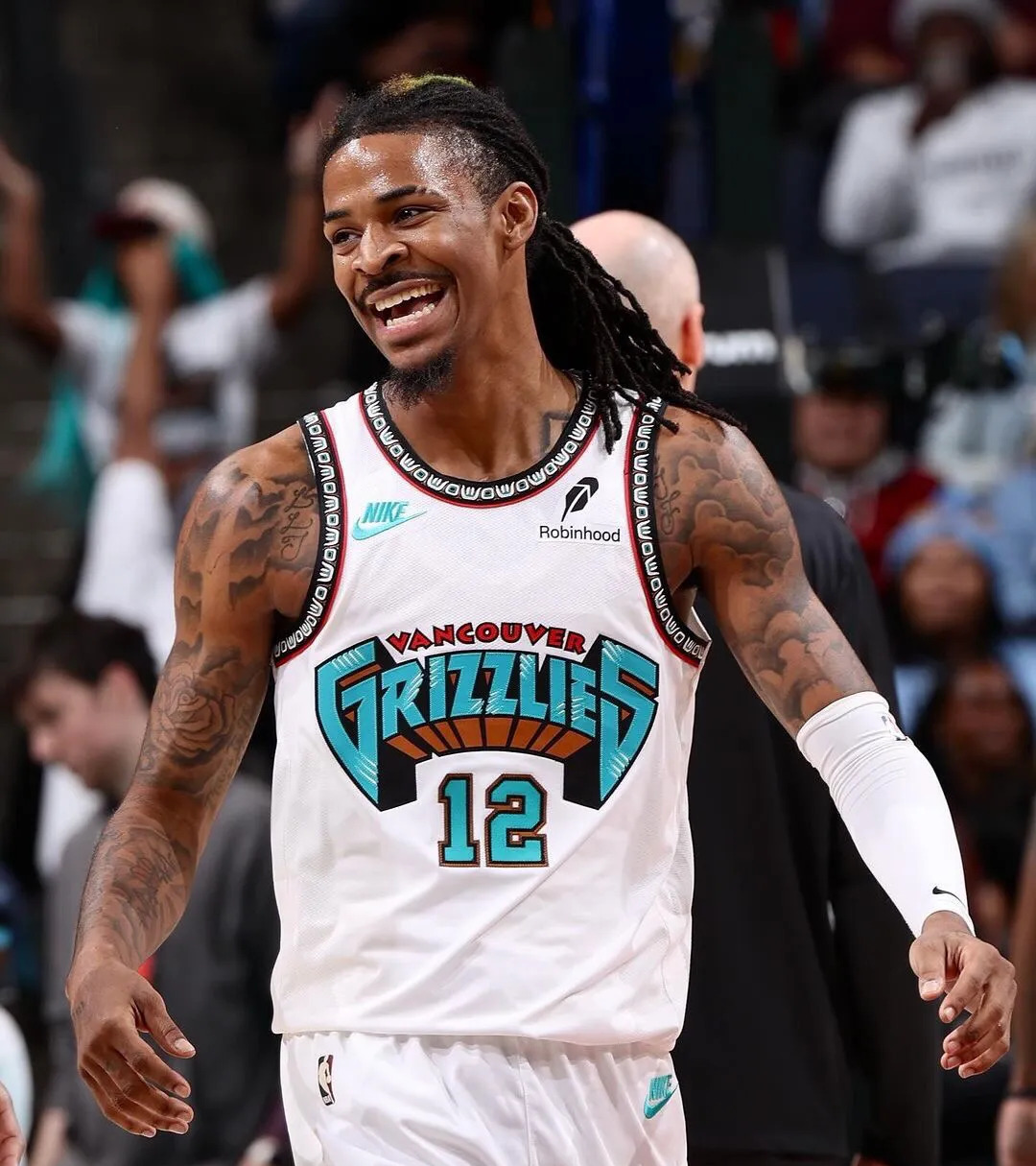 凯尔特人逆转灰熊，保持不败