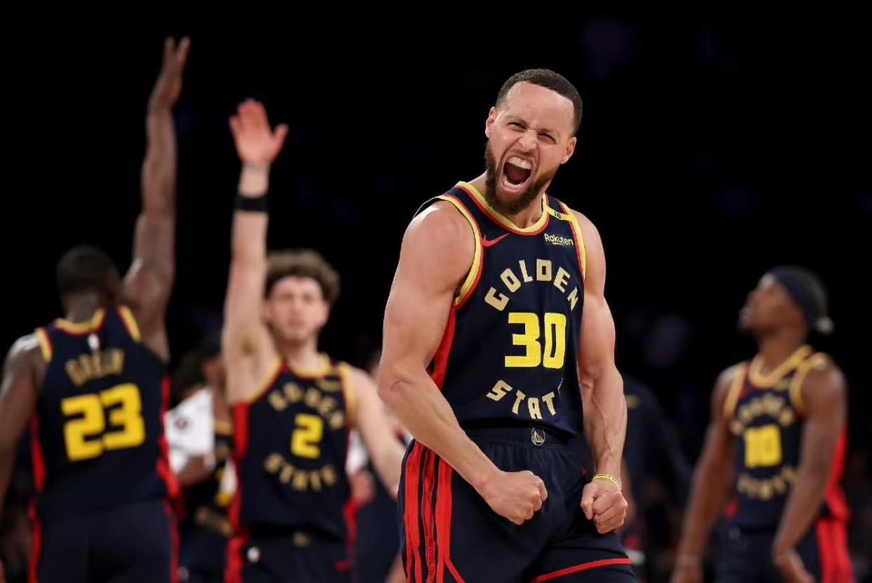 勇士客场击败尼克斯，库里表现抢眼