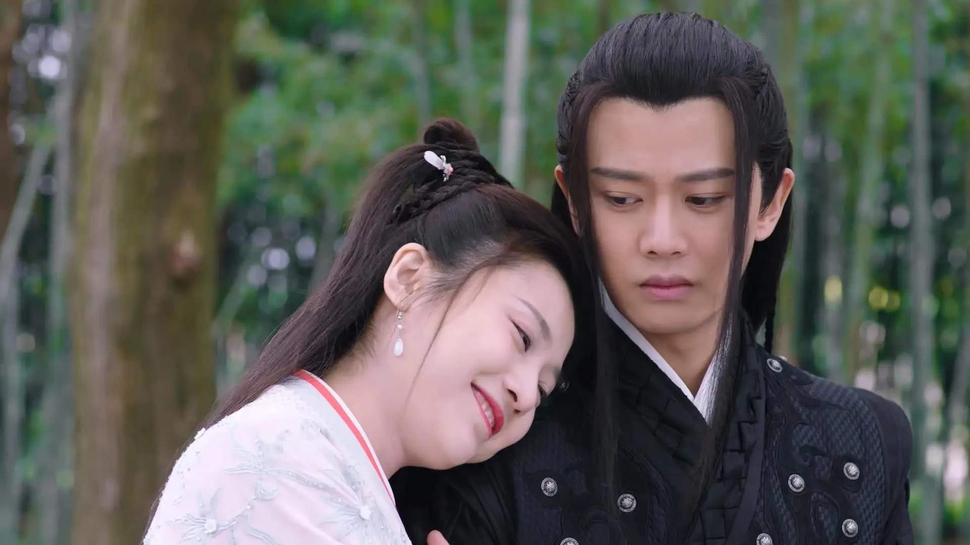 曼城对阵荷兰,巴斯托尼关键时刻的英勇站出来