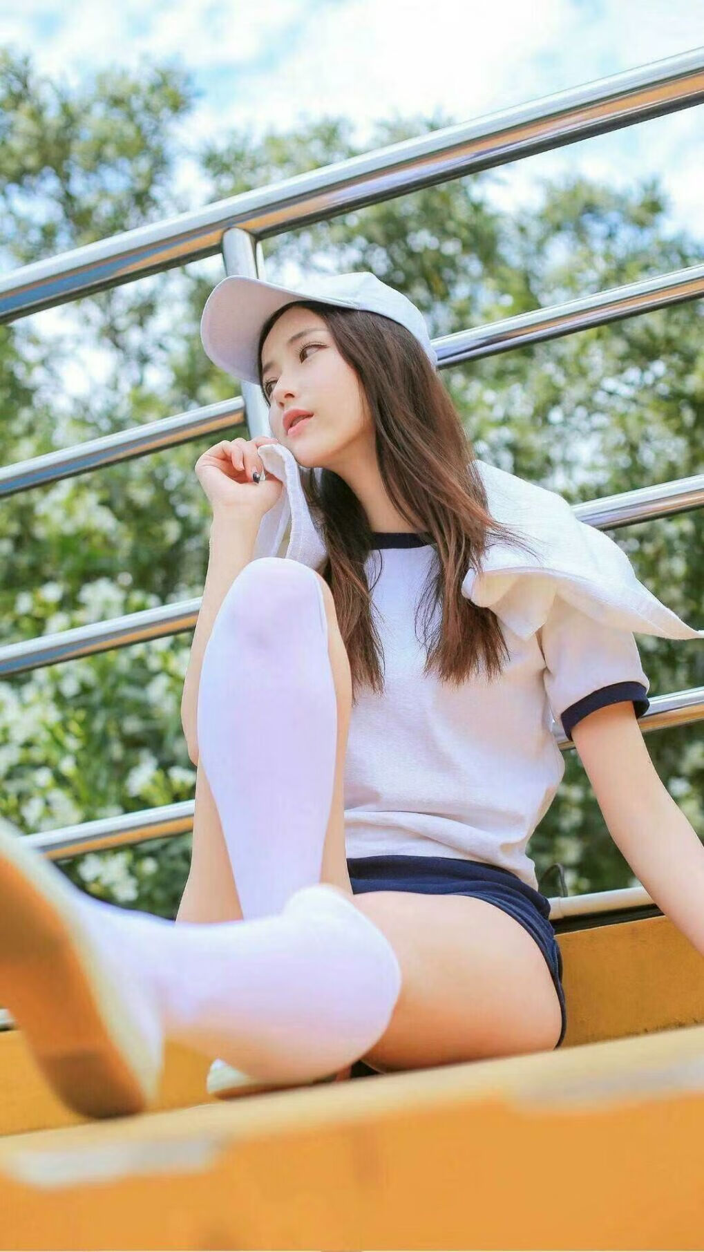 双线激战，F1新赛季揭幕战焦点对决，巴黎硬仗力克几内亚的体育交响曲