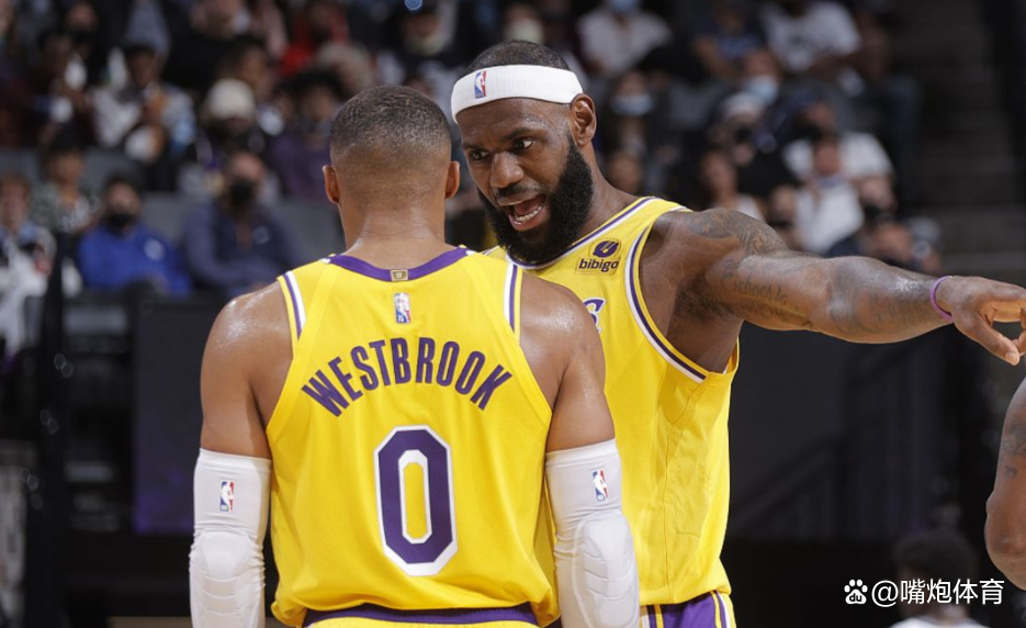 世俱杯时间-范弗利特爆发，国王全面压制奇才