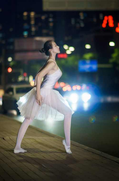 德罗赞化身战神!步行者主场轻取活塞,压制级表现尽显巨星风范